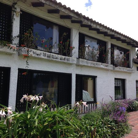 Mansion Samzara Hosteleria Sangolquí Extérieur photo