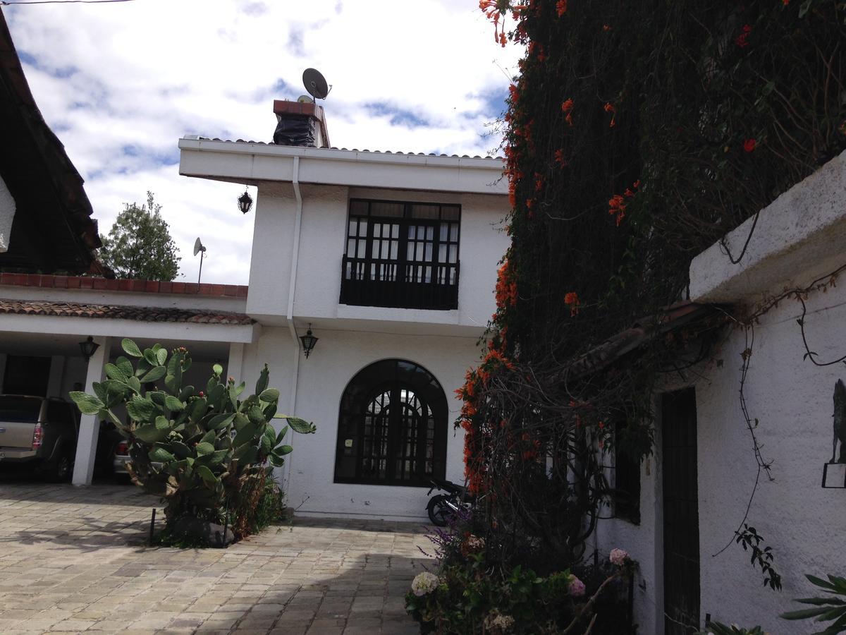 Mansion Samzara Hosteleria Sangolquí Extérieur photo